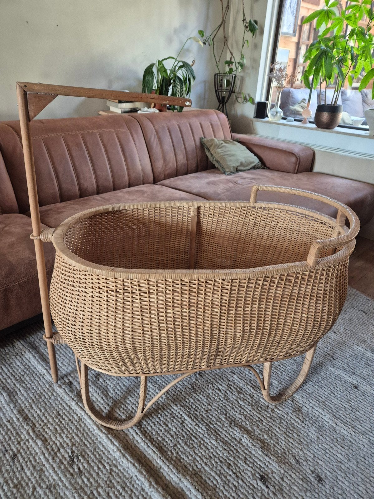 vintage rotan wieg, Ophalen, Zo goed als nieuw, Wieg