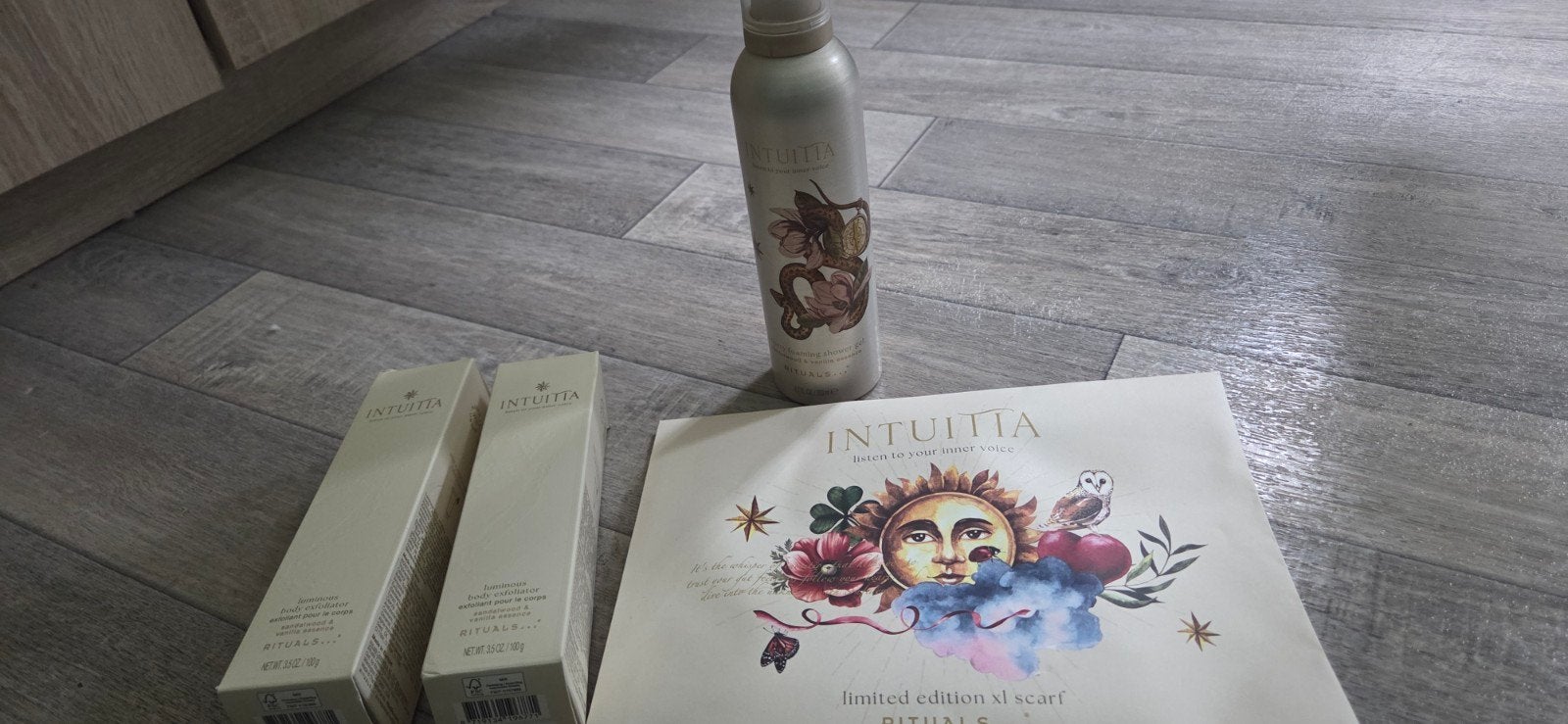 Rituals Intuitia Limited Edition: 2x scrub,1x foam+sjaal, Ophalen of Verzenden