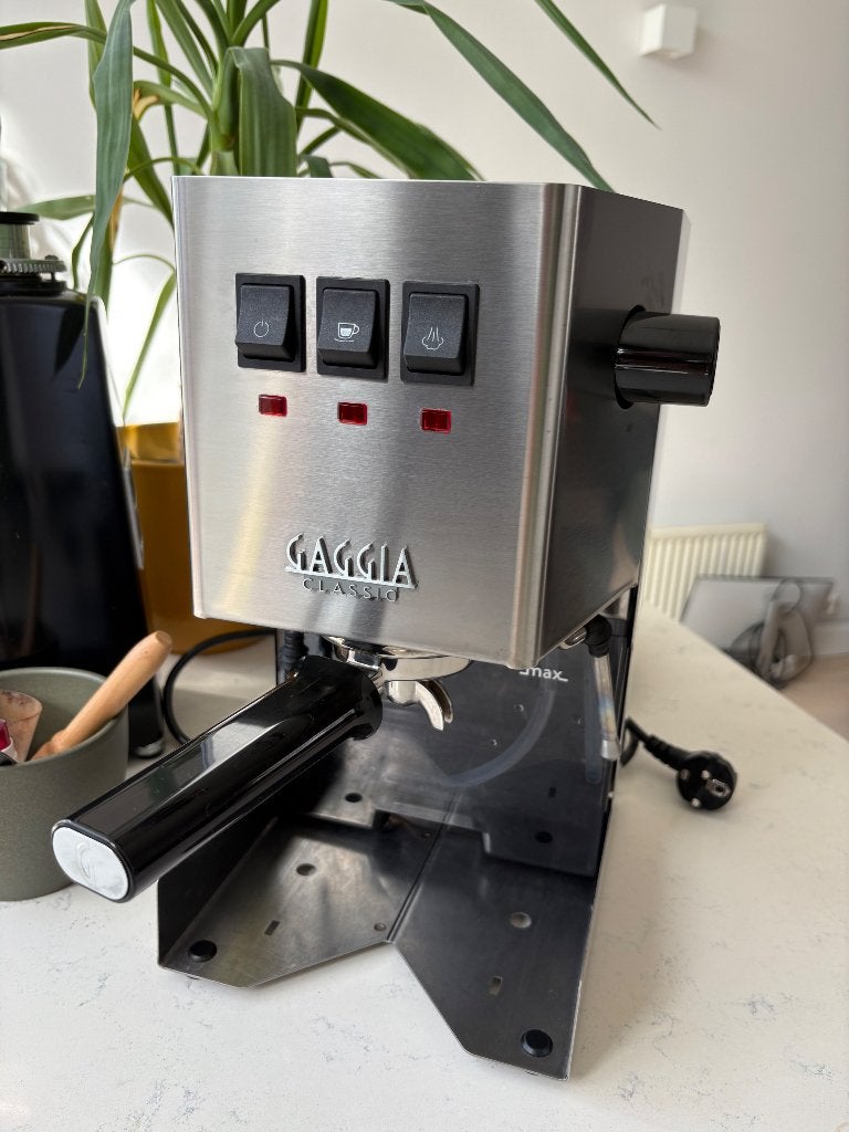 Foto 4 van Gaggia Classic E24 - Zo goed als nieuw