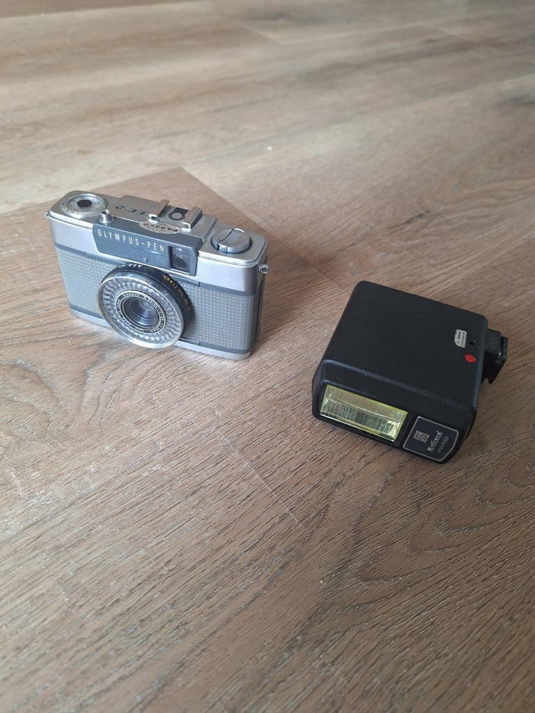 Olympus fotocamera met losse flits, Ophalen of Verzenden, Compact, Olympus