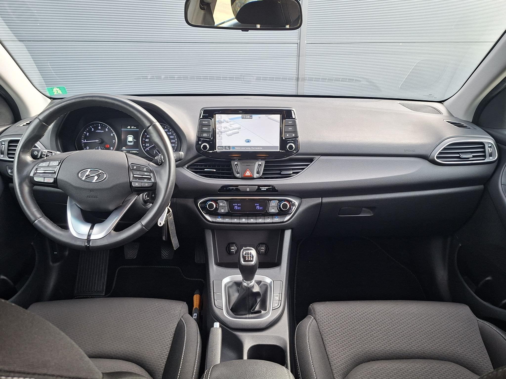 Hyundai i30 Wagon 1.4 T-GDI Comfort | Navi | Cruise | CarPla, Auto's, Stof, Euro 6, 4 cilinders, Zwart