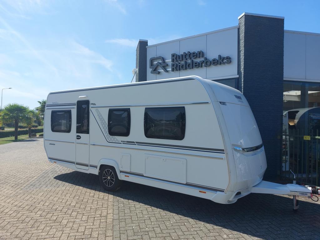 Fendt Apero 515 SG, Caravans en Kamperen, Caravans, Bedrijf, tot en met 4, 1250 - 1500 kg, Rondzit, Fendt, 2 aparte bedden, Dwarsbed