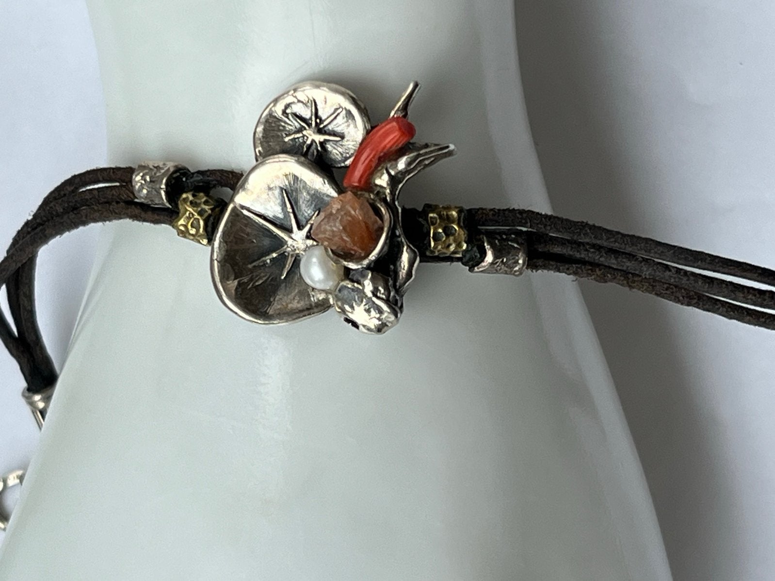 Zilveren armband met leren koord en zilveren slot, Verzenden, Zo goed als nieuw, Met edelsteen, Zilver