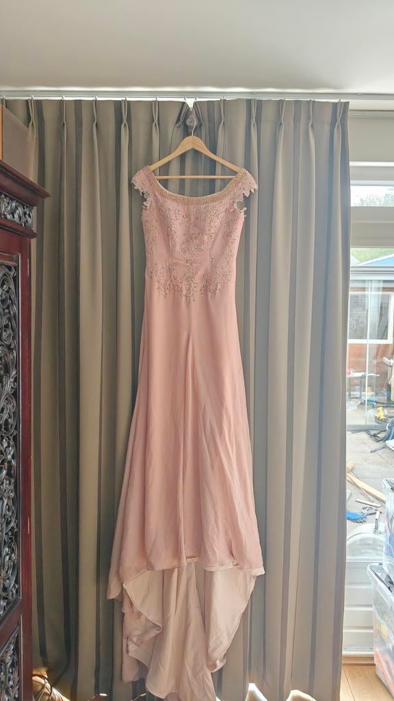 Elegante Oud Roze Galajurk - Maat 38, Maat 38/40 (M), Galajurk, Ophalen of Verzenden, Zo goed als nieuw
