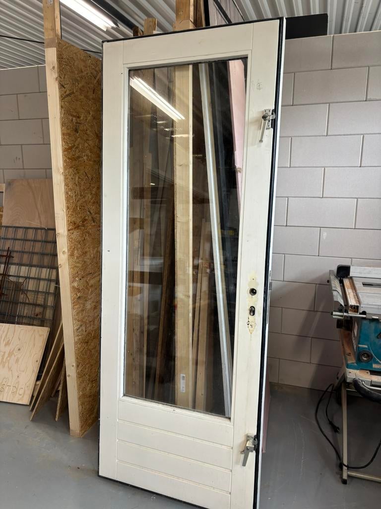 Hard houten (buiten) deur, Doe-het-zelf en Verbouw, Deuren en Horren, Ophalen, 200 tot 215 cm, Glas, Buitendeur