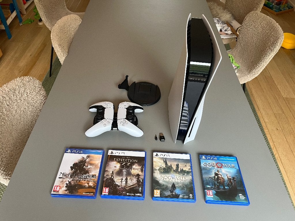 Playstation 5 disc edition - 2 controllers en 5 games, Ophalen of Verzenden, Gebruikt, Playstation 5
