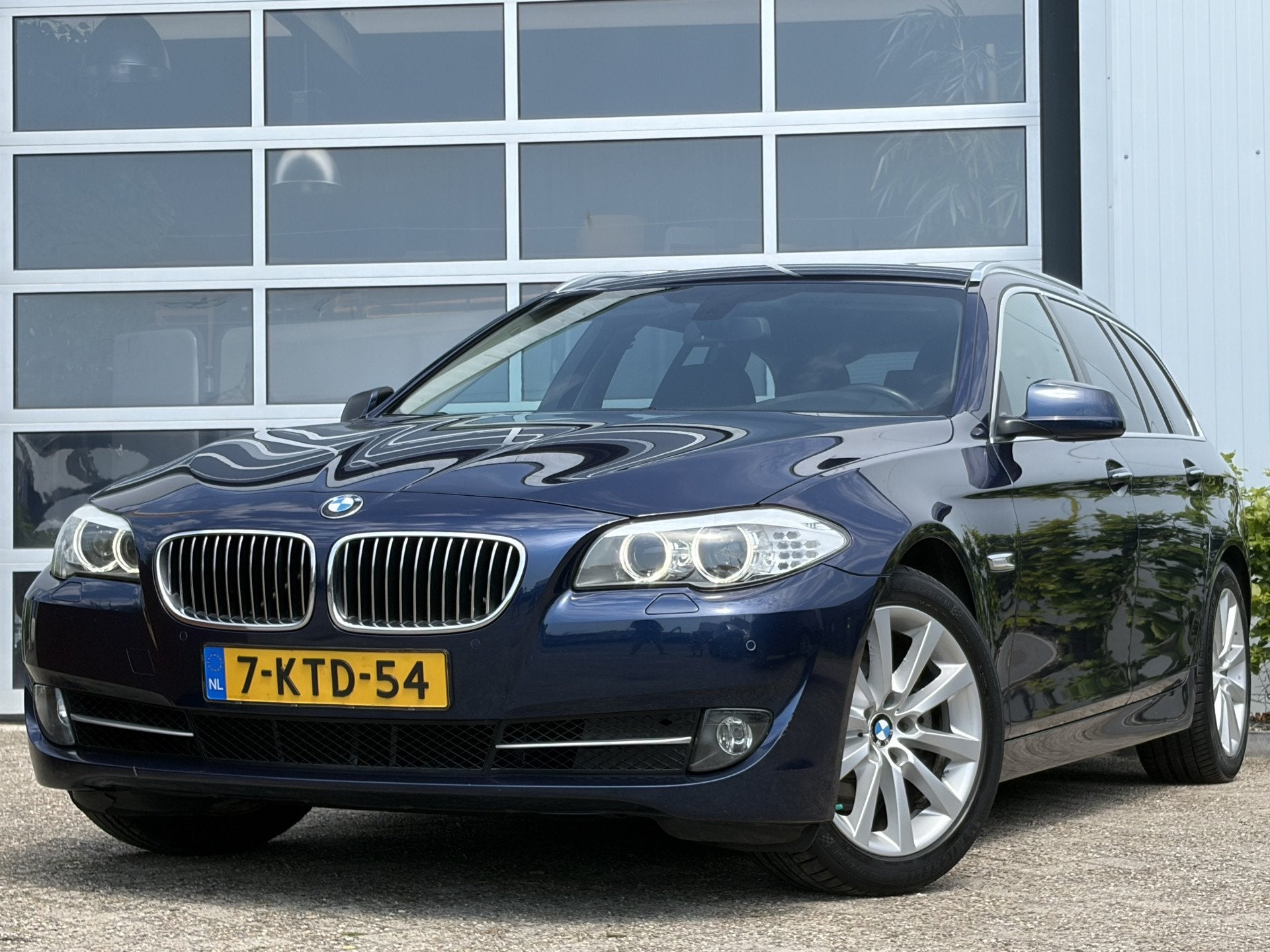 BMW 5 Serie Touring 520i High Executive 184pk | Bi-xenon kop, Automaat, Euro 5, Achterwielaandrijving, Gebruikt