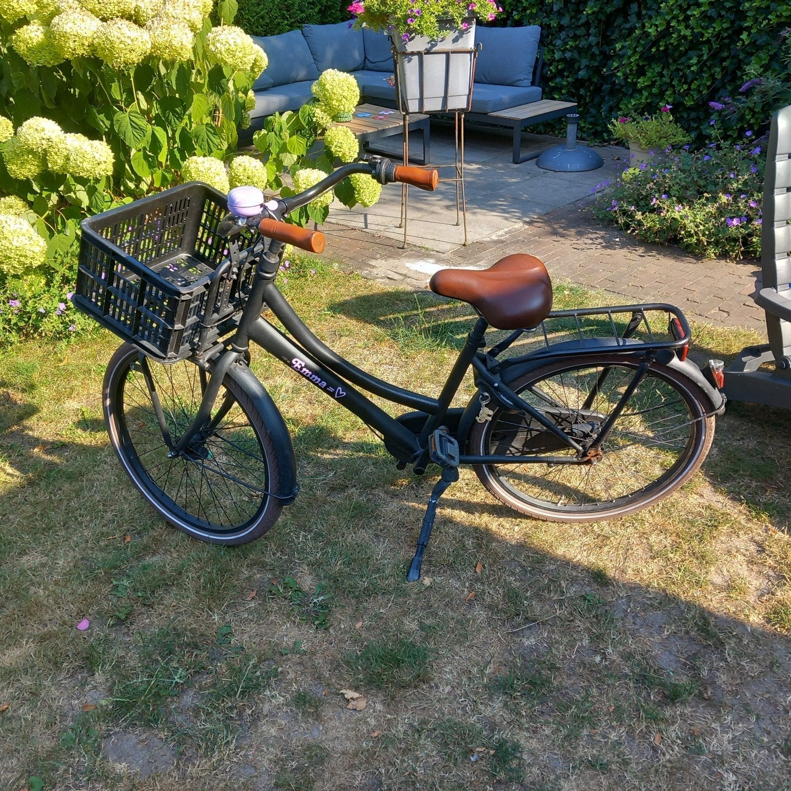24 inch meisjesfiets met krat, Fietsen en Brommers, Fietsen | Meisjes, Ophalen, Terugtraprem, Onbekend, Versnellingen