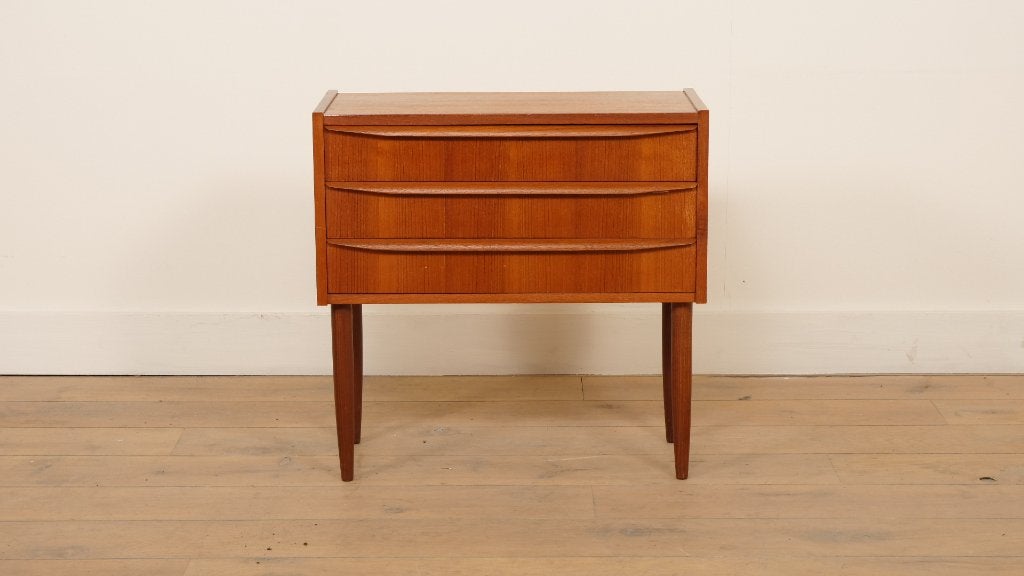 Vintage ladekast | 3 lades | Nachtkastje, Huis en Inrichting, Teakhout, Zo goed als nieuw, 3 of 4 laden, 25 tot 50 cm