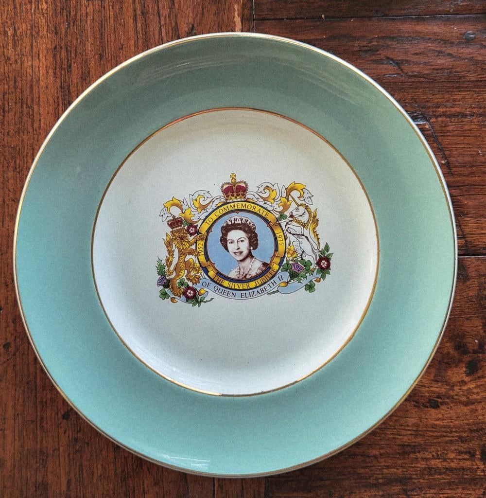 Bord Queen Elizabeth II Zilveren Jubileum 1977, Antiek en Kunst, Ophalen of Verzenden