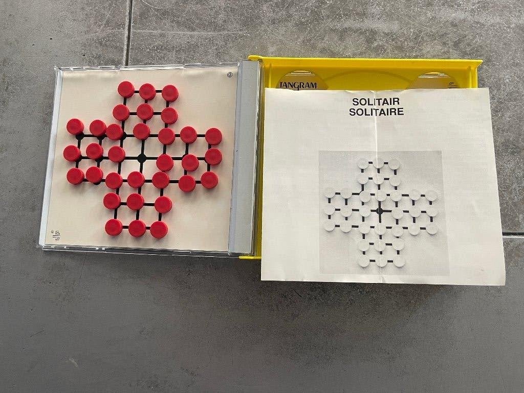 2 Magneetspelletjes: Solitair en Tangram in cd doosje, Hobby en Vrije tijd, Ophalen of Verzenden, Minder dan 500 stukjes, Zo goed als nieuw