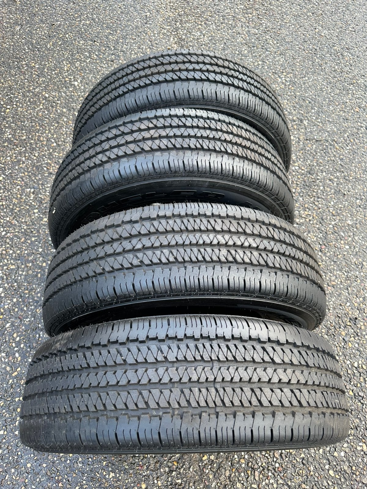 Nieuwe banden Bridgestone DUELLER Landcruiser, Ophalen, 245 mm, 16 inch, Nieuw