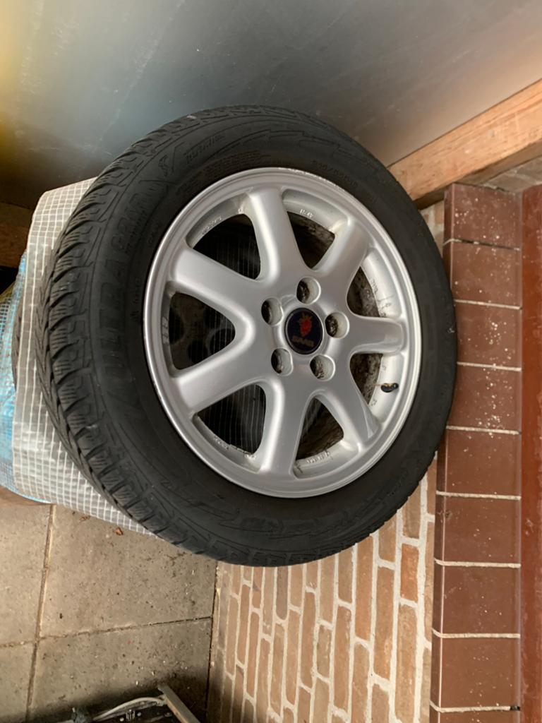 SAAB velgen GOODYEAR winterbanden 16”, Auto-onderdelen, Banden en Velgen, Ophalen, 16 inch, Banden en Velgen, Winterbanden
