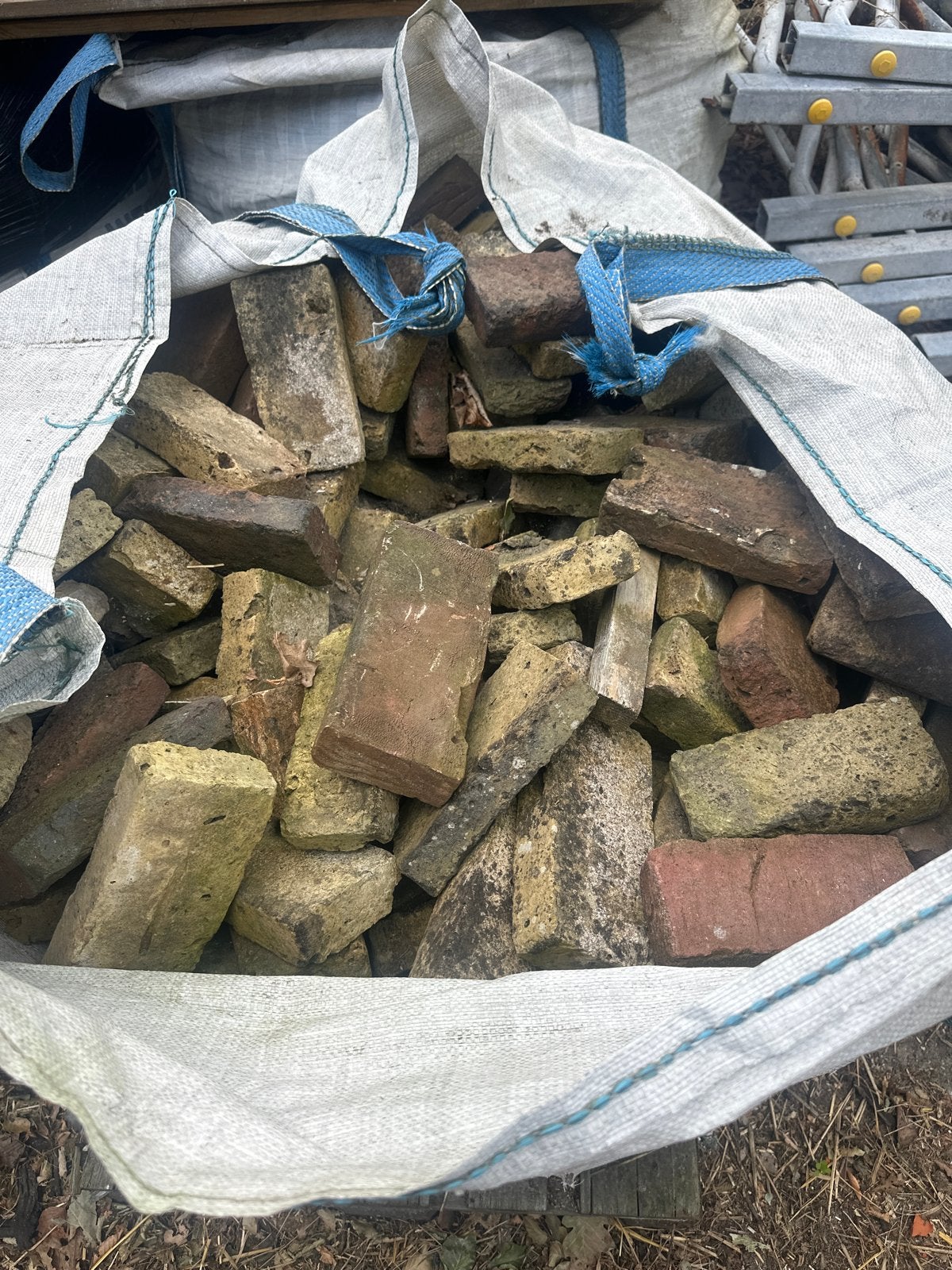 Oud gebakken waaltjes gemixt rood en geelbruin (ca. 15m²), Ophalen, Gebruikt, Keramiek, Klinkers