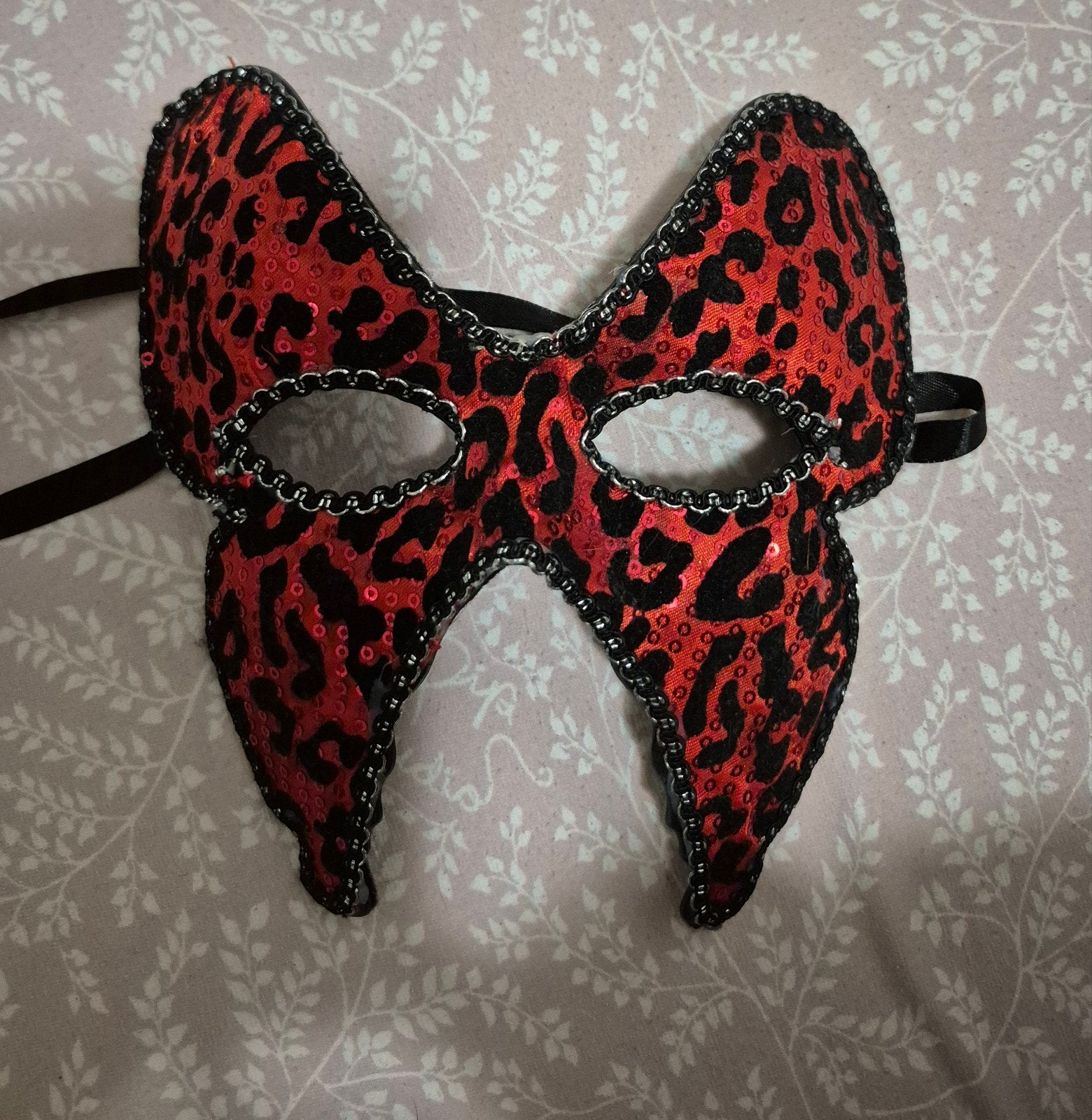 Rood zwart stevig panter masker met pailletten, Kleding | Dames, Carnavalskleding en Feestkleding, Ophalen of Verzenden, Zo goed als nieuw