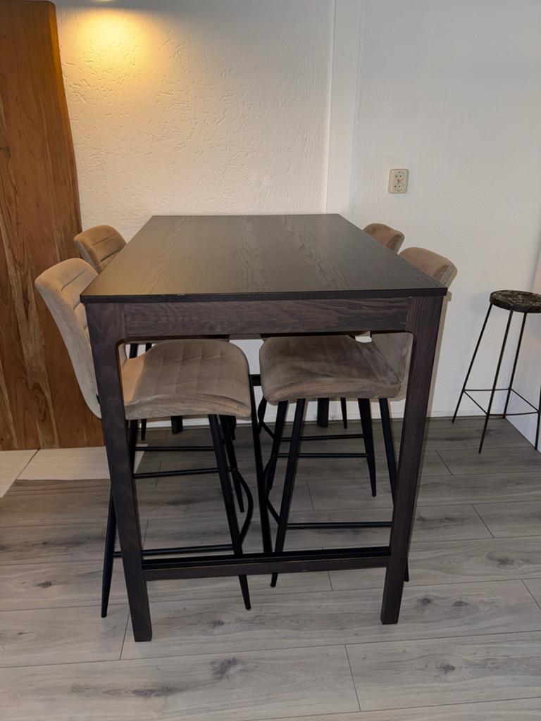 Bartafel met 4 barkrukken, Huis en Inrichting, Tafels | Statafels, Ophalen, Zo goed als nieuw