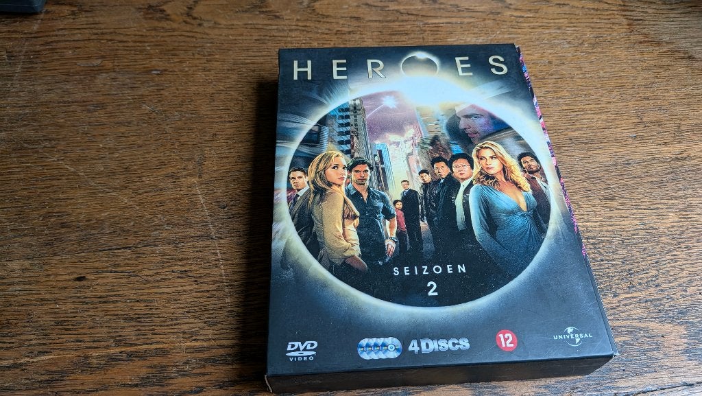 Heroes – Seizoen 2 Compleet – 4 DVD Box – 11 Afleveringen, Overige genres, Ophalen of Verzenden, Zo goed als nieuw, Seizoen 2