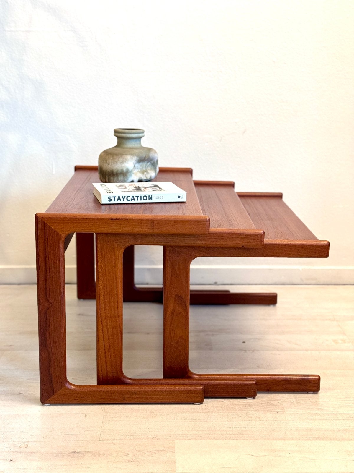 Vintage midcentury nesting tables bijzettafels teak 1960, Ophalen, Minder dan 55 cm, Zo goed als nieuw, X