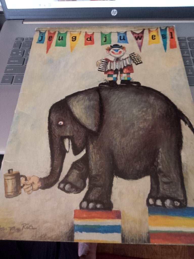 boek jeugdjuweel     uitgave miss. van het heilig hart, Ophalen of Verzenden