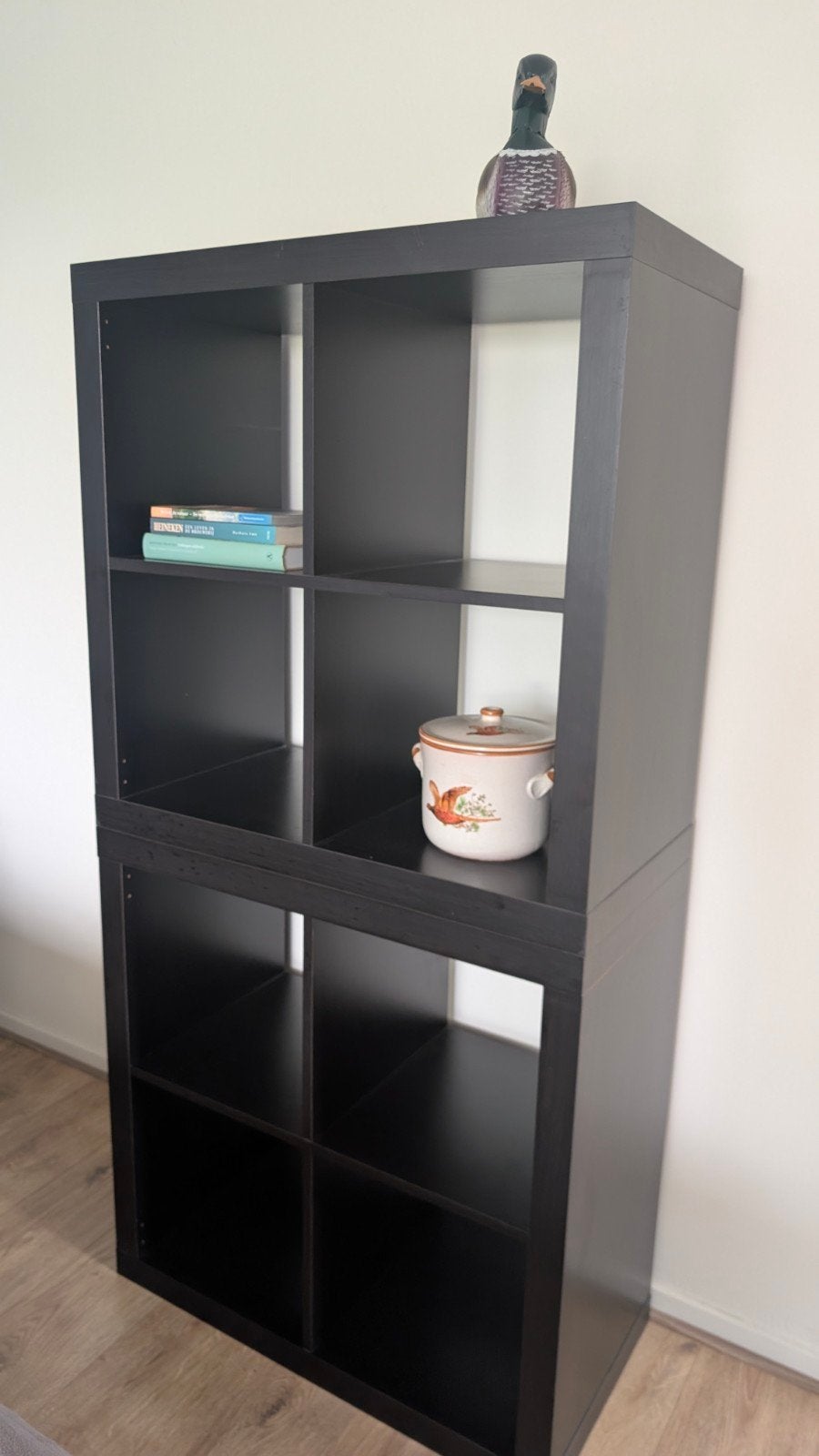 2x IKEA Kallax kasten - Zwartbruin, 4 vakken per kast, Huis en Inrichting, Kasten | Boekenkasten, Ophalen, Met plank(en), Gebruikt
