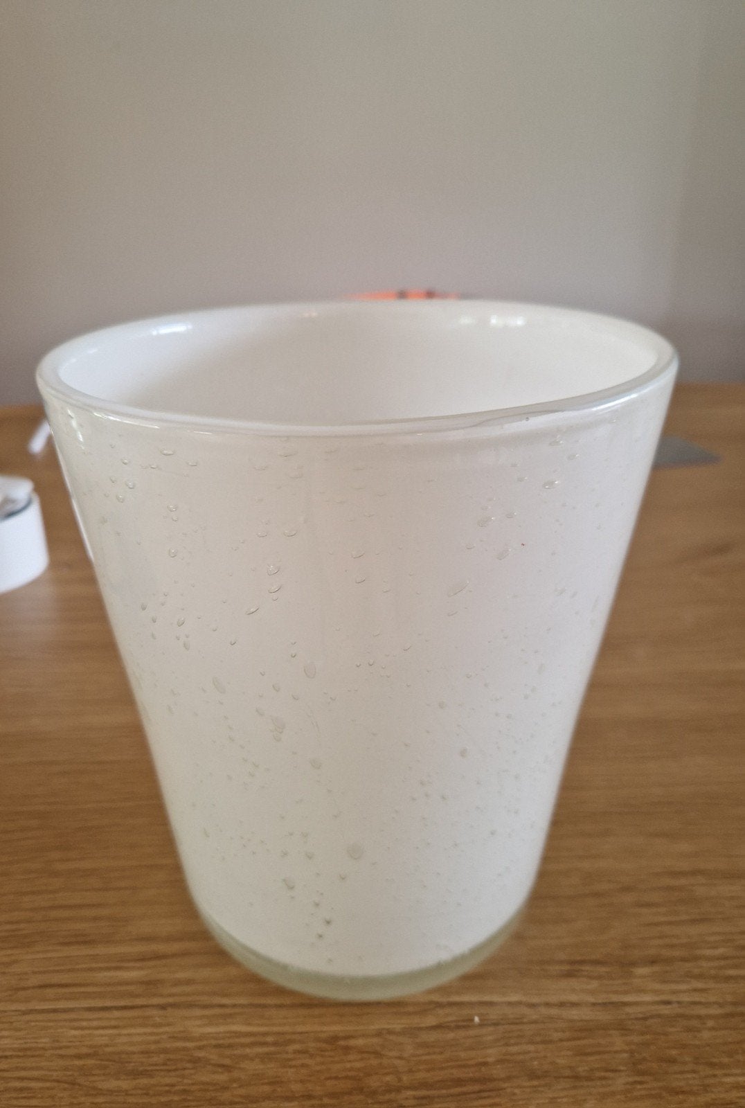 Witte vaas, Ophalen, Zo goed als nieuw, Glas, 20 cm