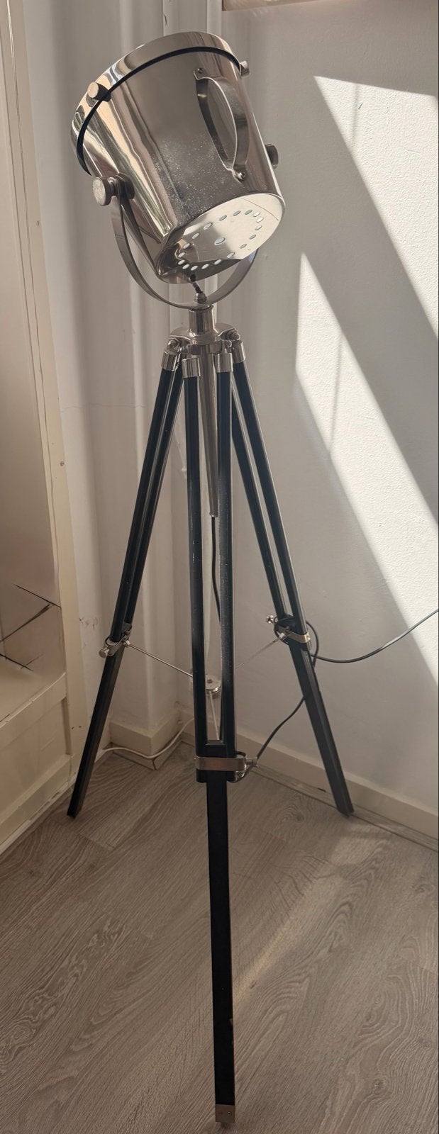Staande lamp met in/uitschuifbare poten - Prima staat, Ophalen, Gebruikt, 100 tot 150 cm, E27 (groot)