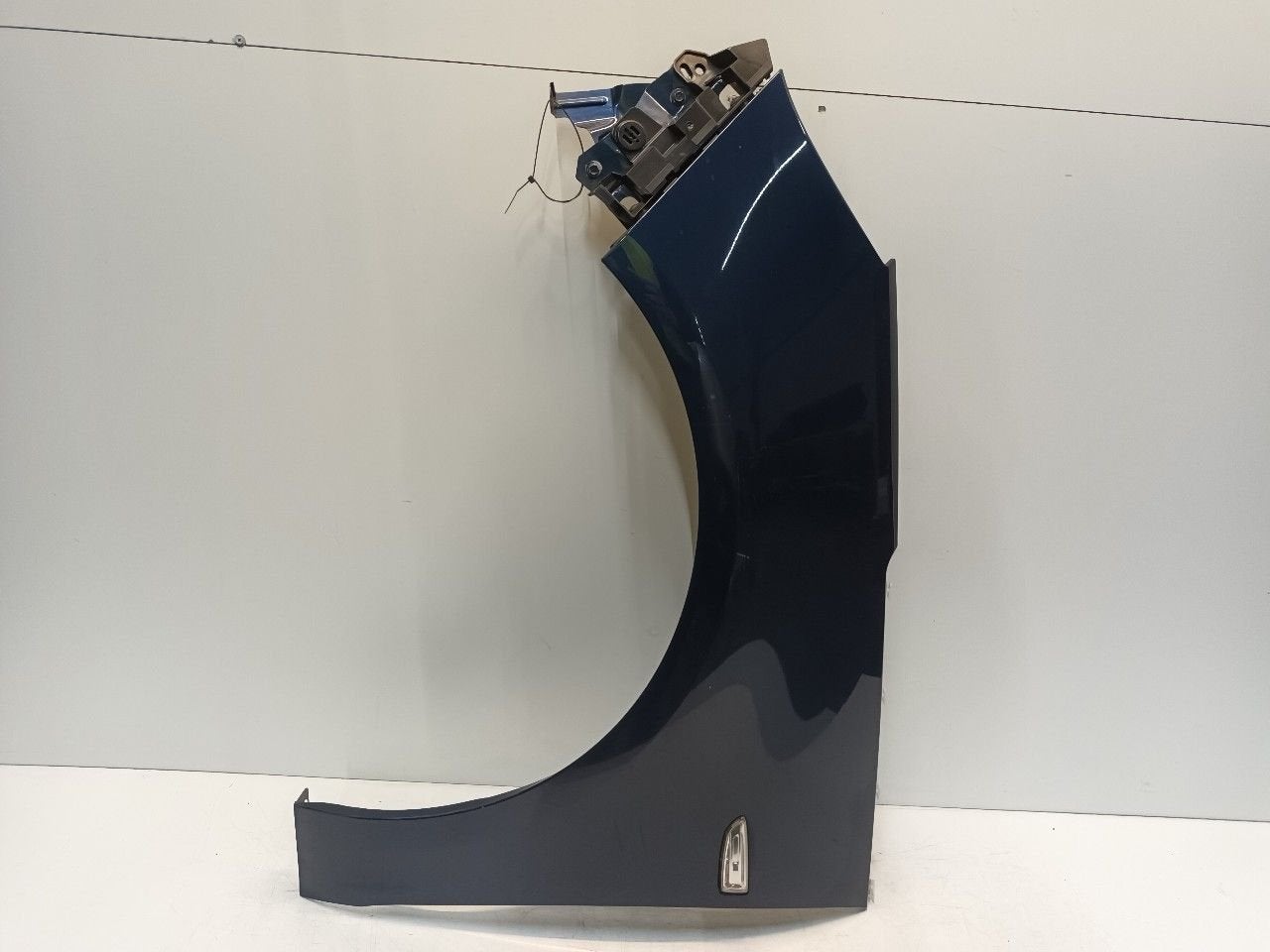 Voorscherm links Opel Zafira, Auto-onderdelen, Onderdelen@venauto.nl, Van der Ven Autorecycling B.V., Gebruikt, Ettenseweg 76, 4706 PB Roosendaal, The Netherlands