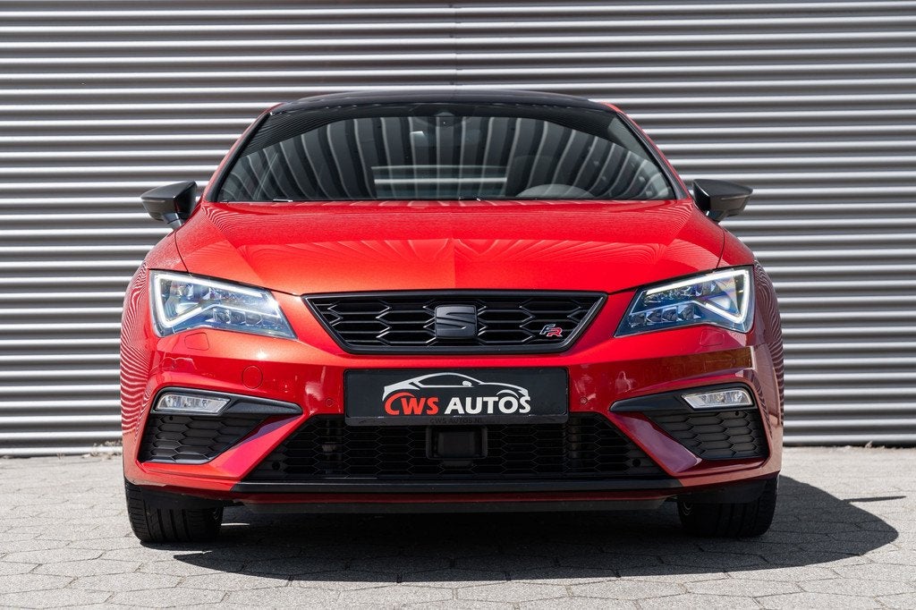 SEAT Leon 1.5 TSI FR Ultimate Edition Black VIRTUAL*ACC*PANO, Zwart, 4 cilinders, 150 pk, Origineel Nederlands