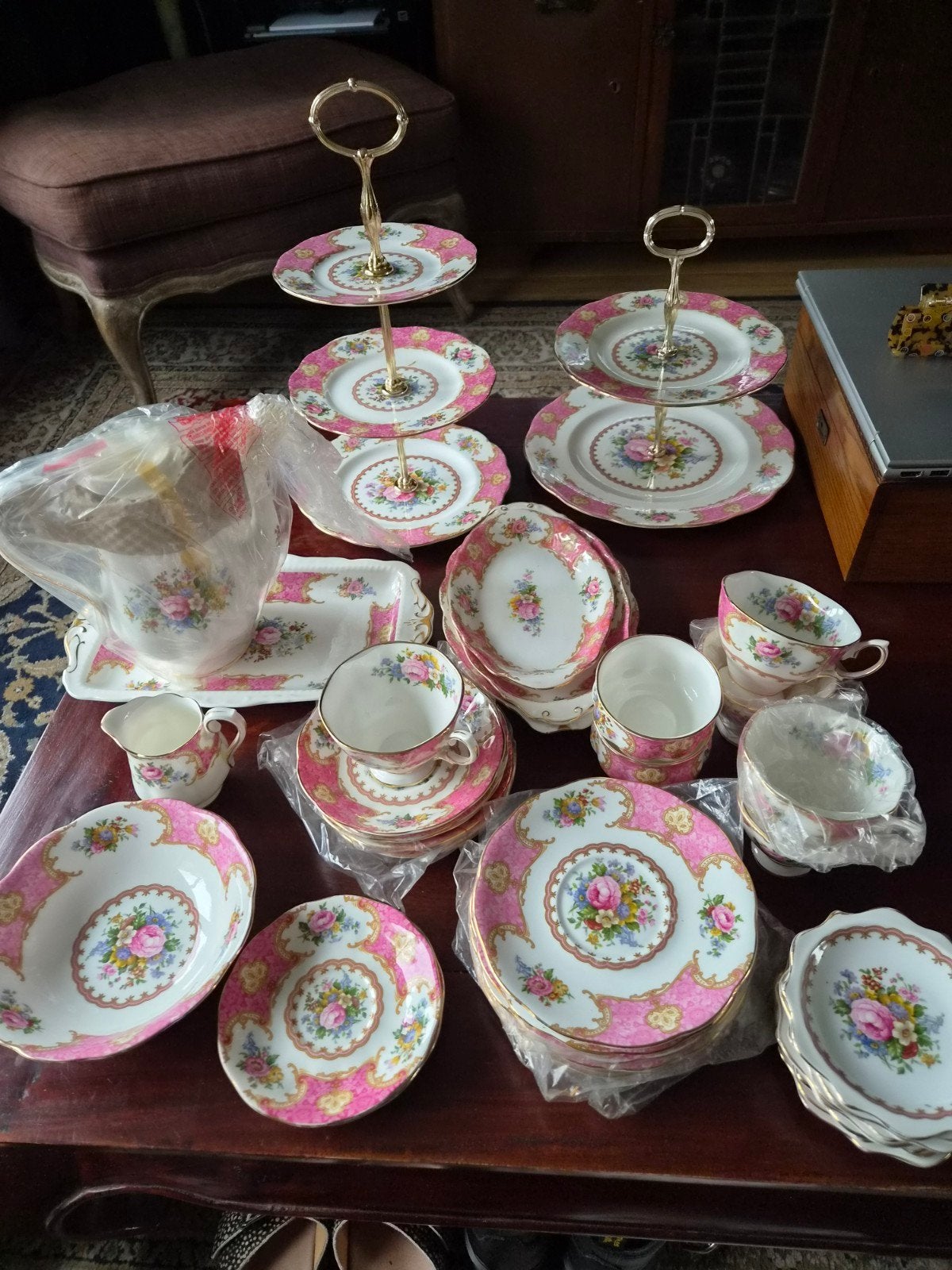 Royal Albert Lady Carlyle Servies, Ophalen, Zo goed als nieuw, Overige stijlen, Porselein