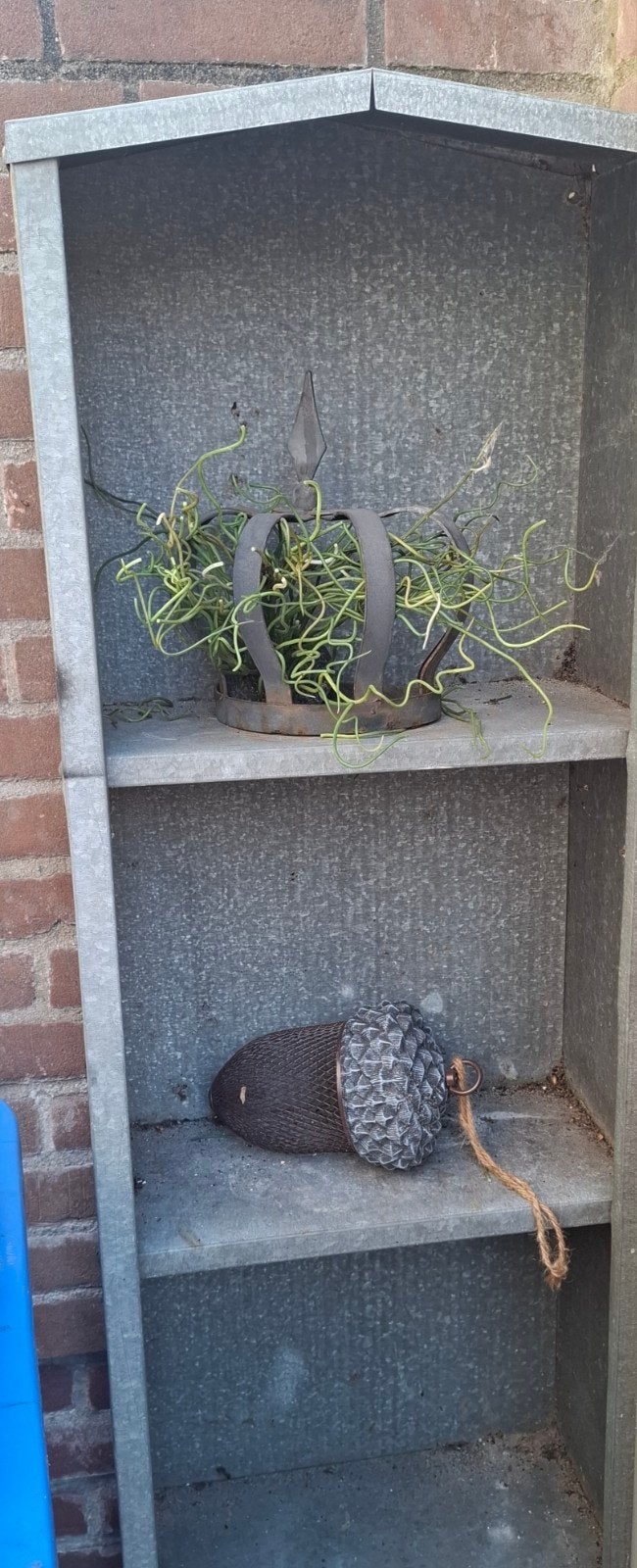 Metalen buitenkast/rek met 4 planken, Tuin en Terras, Tuinhuizen, Gebruikt, Schuur, Metaal, Minder dan 250 cm, Zonder ramen, Ophalen