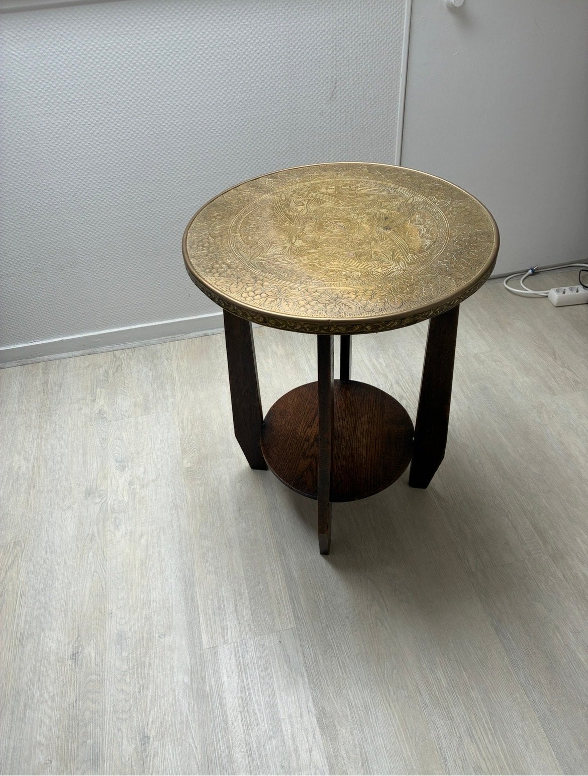 Amsterdamse School bijzettafel met messing blad, Ophalen