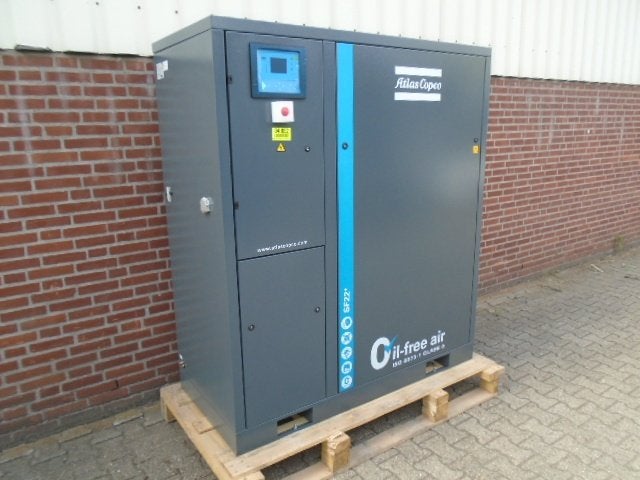 Atlas Copco lucht compressor 22 kw met droger nieuw, Doe-het-zelf en Verbouw, Ophalen, Nieuw, 400 tot 800 liter/min, Olievrij