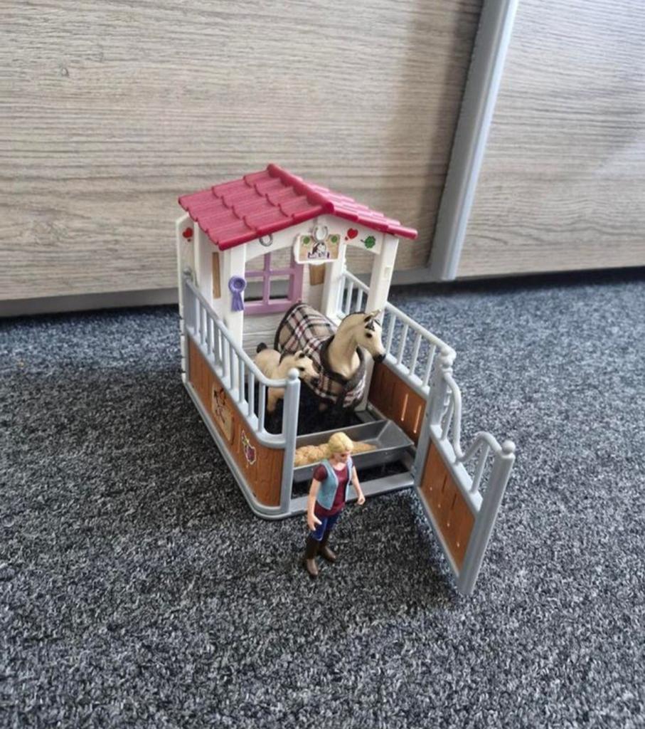 Schleich paardenstal, incl. accessoires, Verzamelen, Speelgoed, Ophalen of Verzenden, Zo goed als nieuw