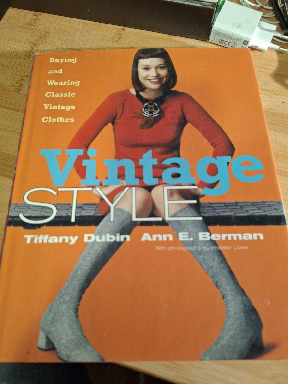 Vintage Style: Buying and Wearing Classic Vintage Clothes, Boeken, Ophalen of Verzenden, Zo goed als nieuw, Mode algemeen, Tiffany Dubin, Ann E. Berman