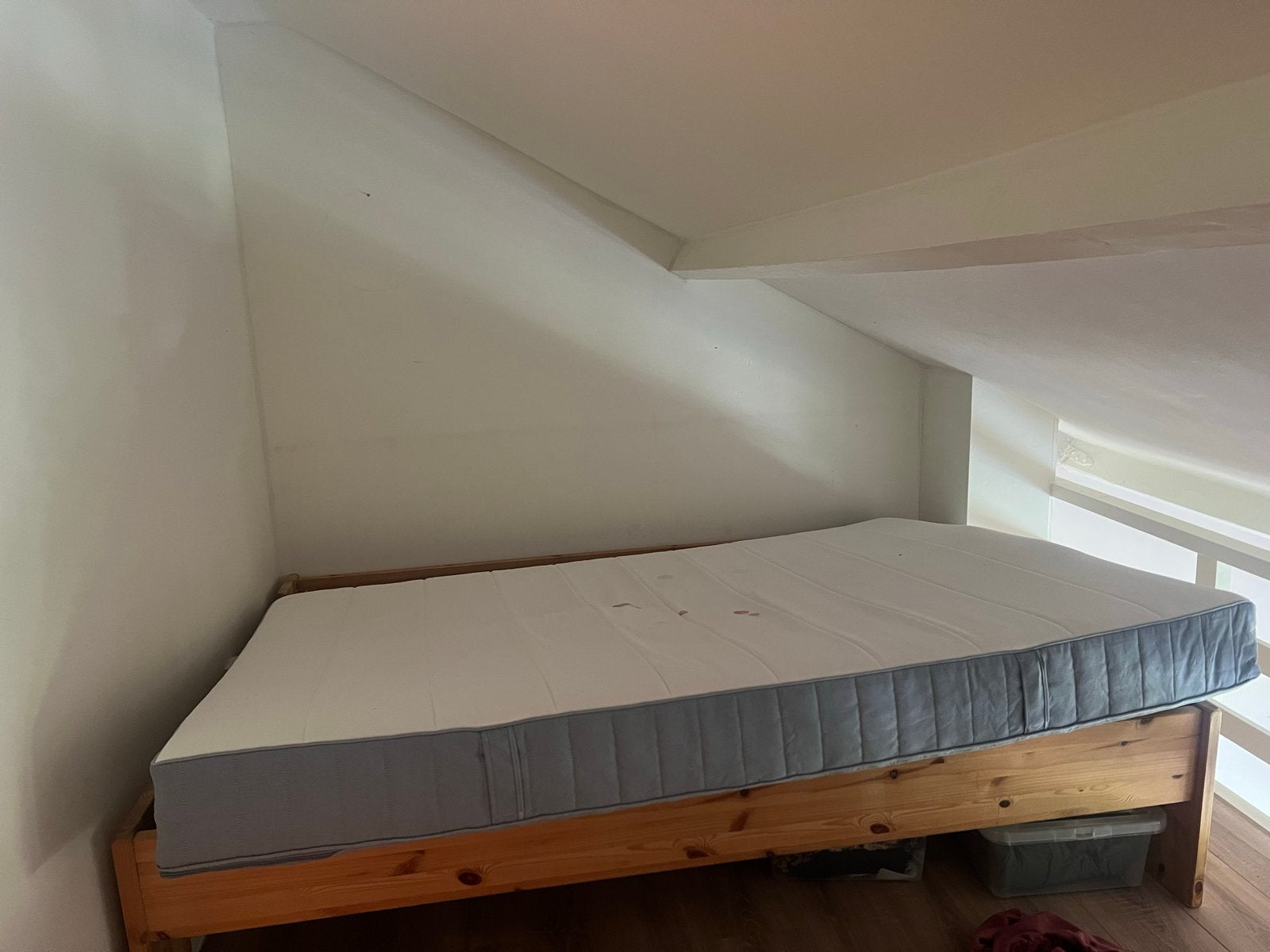 IKEA Vesteröy matras 140x200 cm, Gebruikt, Tweepersoons, Matras, 200 cm
