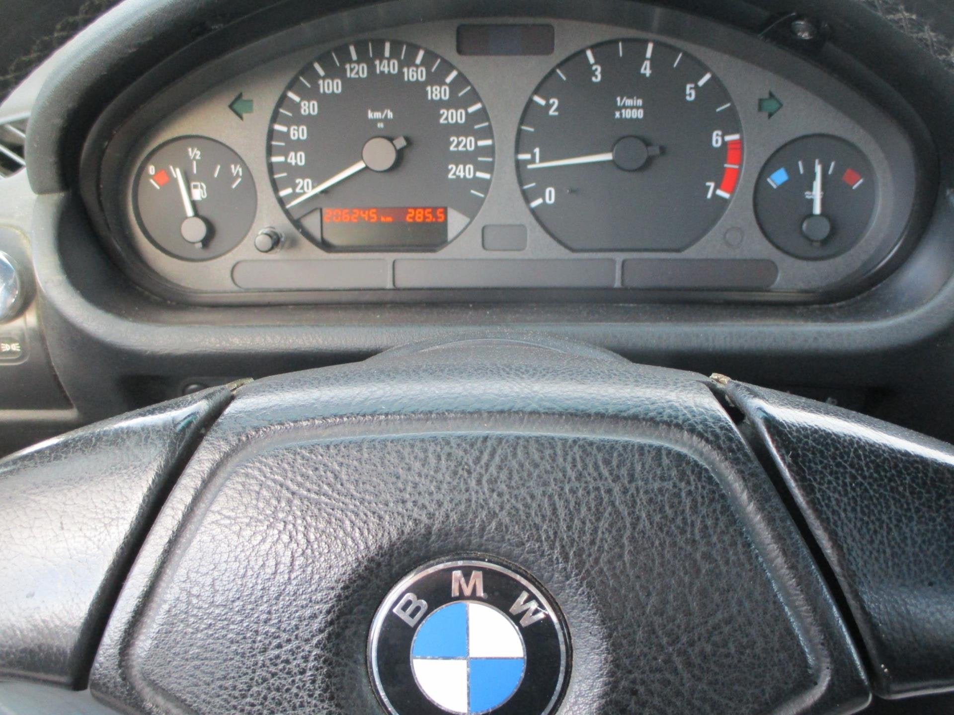 Foto 15 van BMW Z3 Roadster 1.8 met Hard en Softtop
