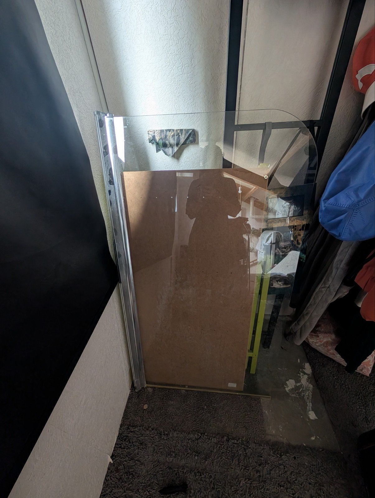 Douchewand voor bad, Huis en Inrichting, Badkamer | Complete badkamers, Gebruikt, Met bad, Met douche, Ophalen