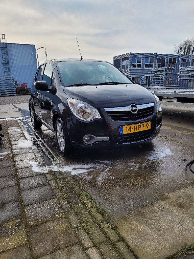 Opel Agila 1.2 16V AUTOMAAT 2009 Zwart met Airco, Auto's, Stof, 40 €/maand, 4 cilinders, Zwart