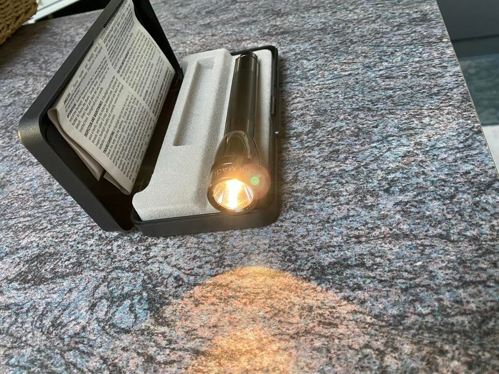Mini Maglite zaklamp in originele doos, Ophalen of Verzenden, Nieuw, Batterij