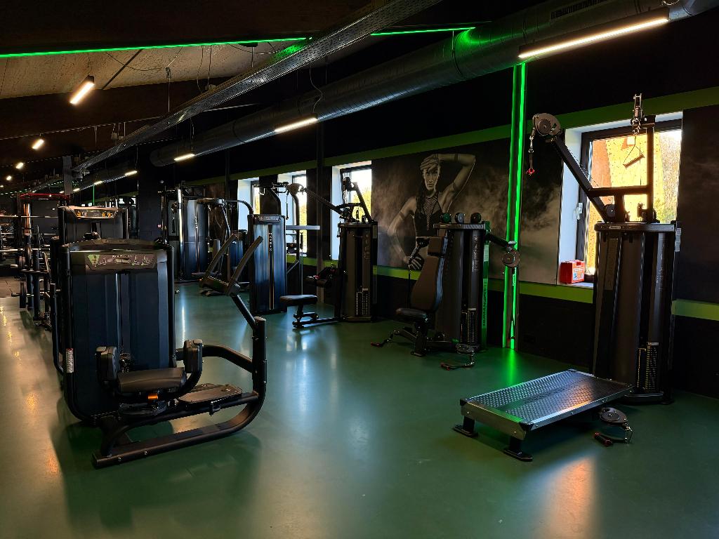 Fitness in sportcentrum Momentum Kardinge Groningen ., Ophalen of Verzenden, Zo goed als nieuw, Benen, Overige typen