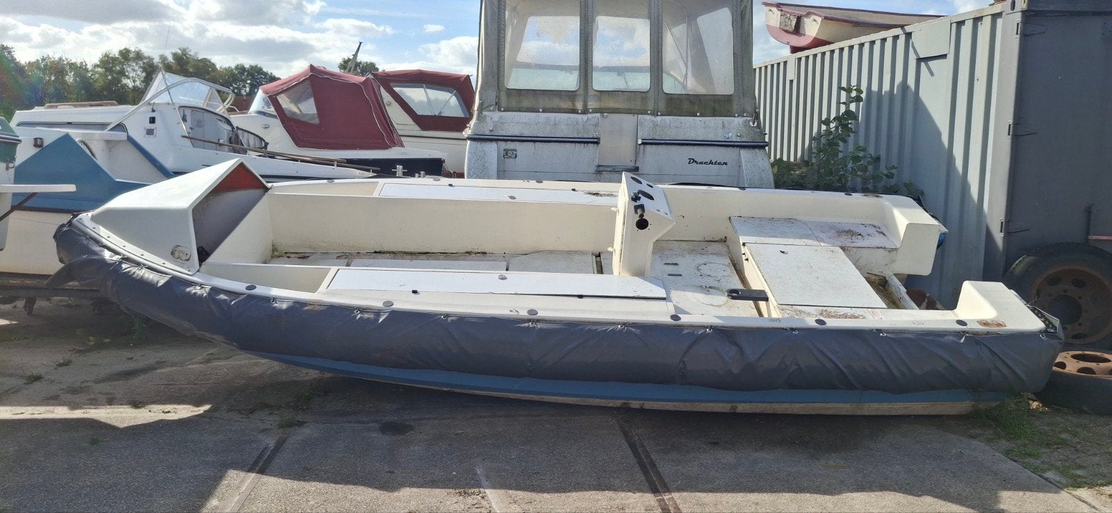 console boot 6 meter poliester schaal met stoodrand 400 euro, Rib, Ophalen of Verzenden, Gebruikt, Polyester