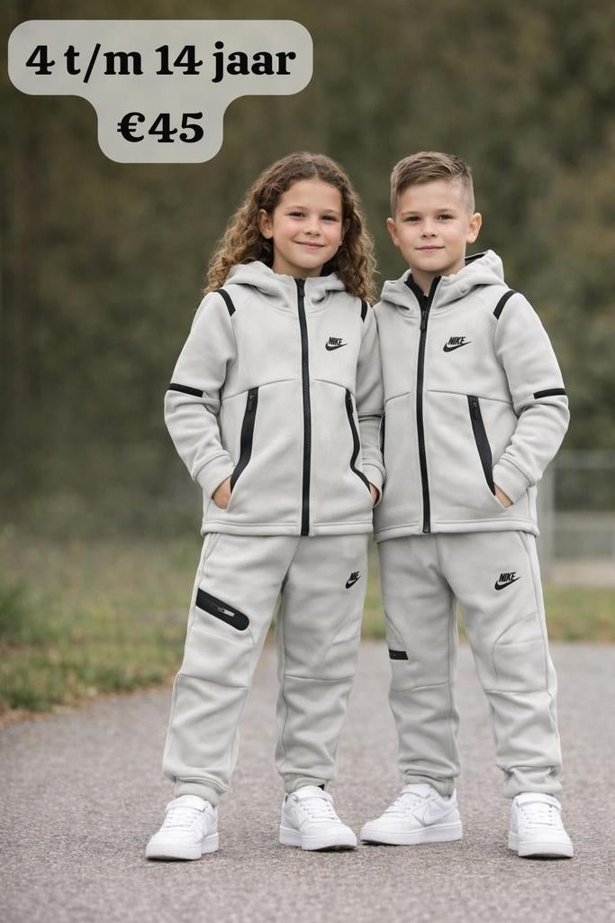 Nike Tech Fleece Trainingspak Kinderen - Grijs (4-14 jaar), Ophalen of Verzenden, Nieuw, Nike, Jongen of Meisje