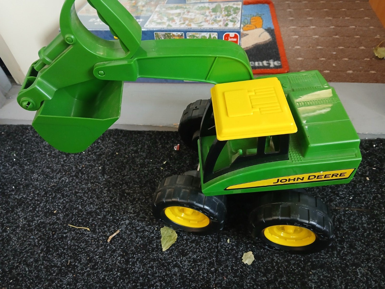 2x John Deere speelgoed graafmachine, Ophalen, Gebruikt