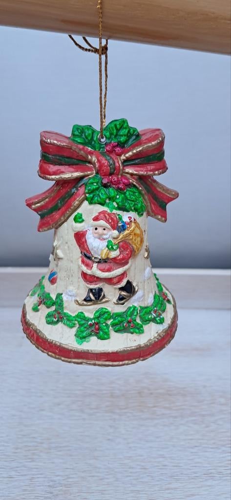 Kerstbal, Diversen, Ophalen