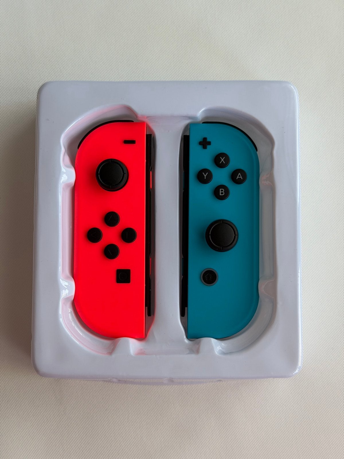 Foto 2 van Joycons NIEUW Nintendo Switch 1 en Oled