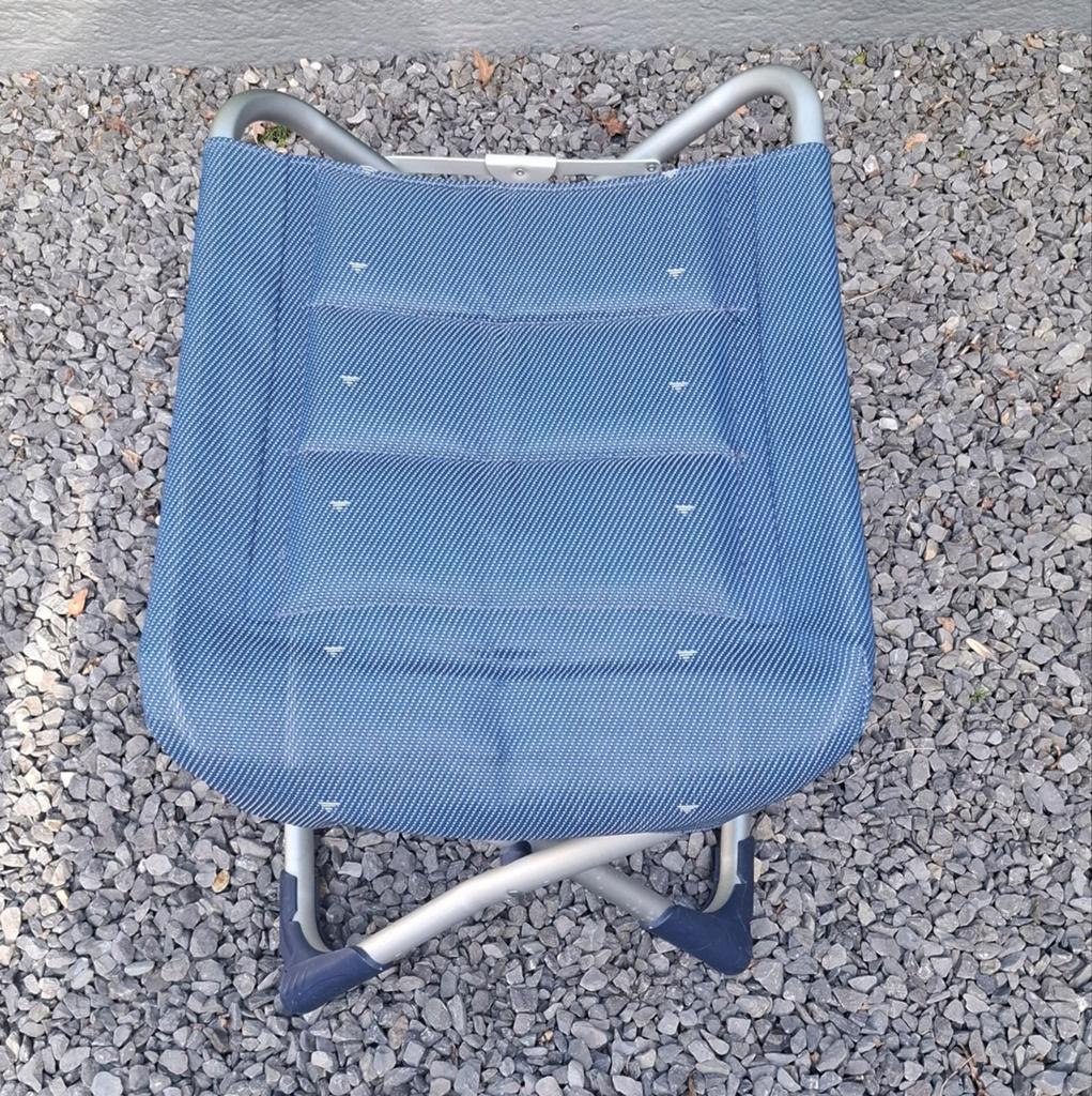 Crespo Voetenbankje - Comfortabel en Compact, Caravans en Kamperen, Ophalen, Zo goed als nieuw, Campingmeubel-accessoire