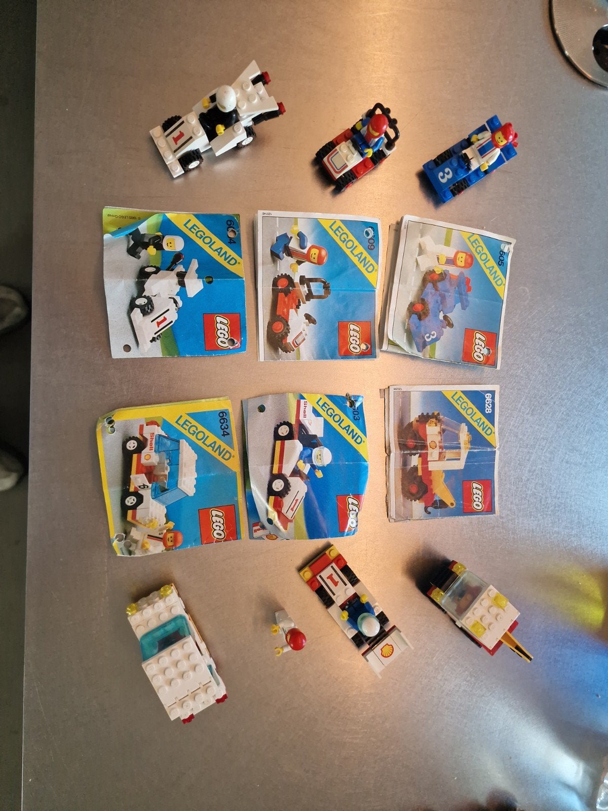 6 Vintage LEGO Raceauto's en Takelwagen met Minifiguren, Gebruikt, Lego, Ophalen of Verzenden, LEGOLAND