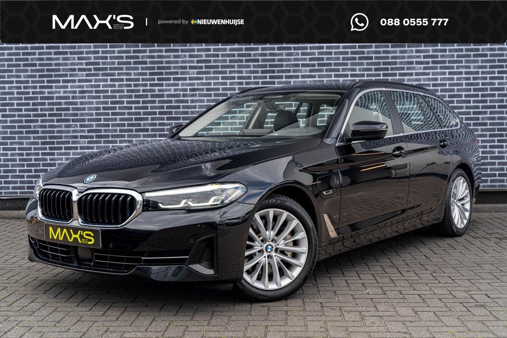 BMW 5-serie Touring 530e Business Edition Plus Sensatec | Pl, Auto's, BMW, Achterwielaandrijving, Gebruikt, 4 cilinders, Zwart