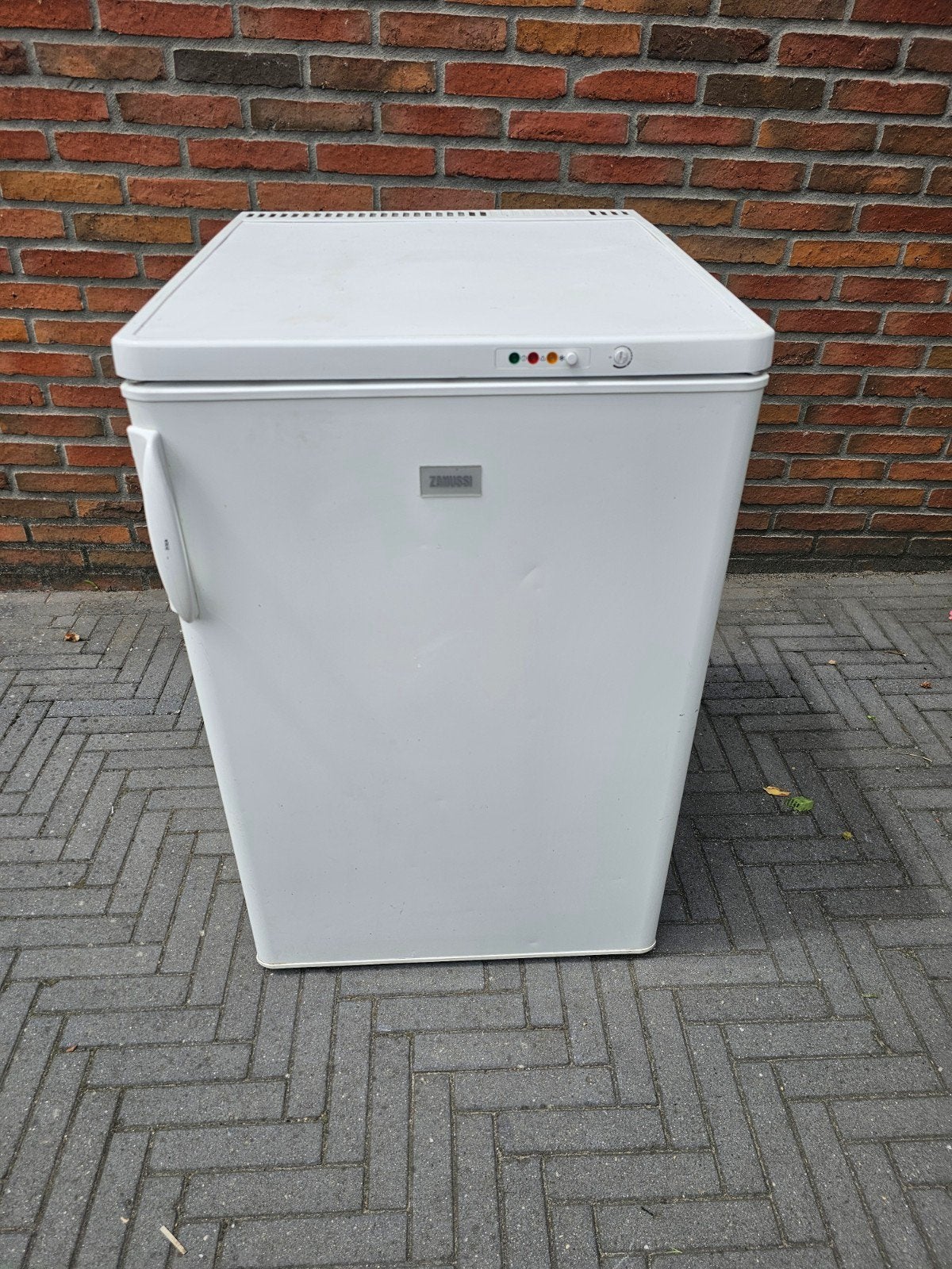 Zanussi diepvrieskast ZFT610W - 3 laden, nette staat, Ophalen