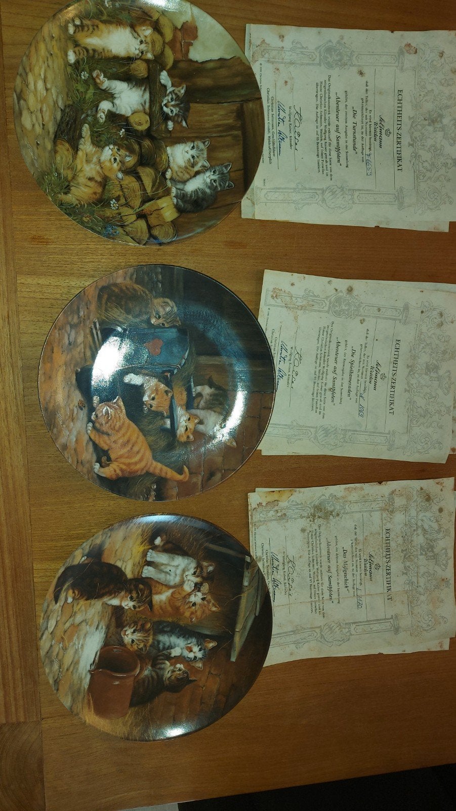 3 Bradford Exchange Kattenborden met Certificaat, Ophalen of Verzenden, Zo goed als nieuw, Porselein, Bord of Schaal